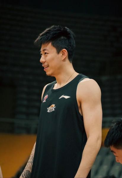 辽宁队张镇麟为什么没上场，辽宁队员张镇麟？